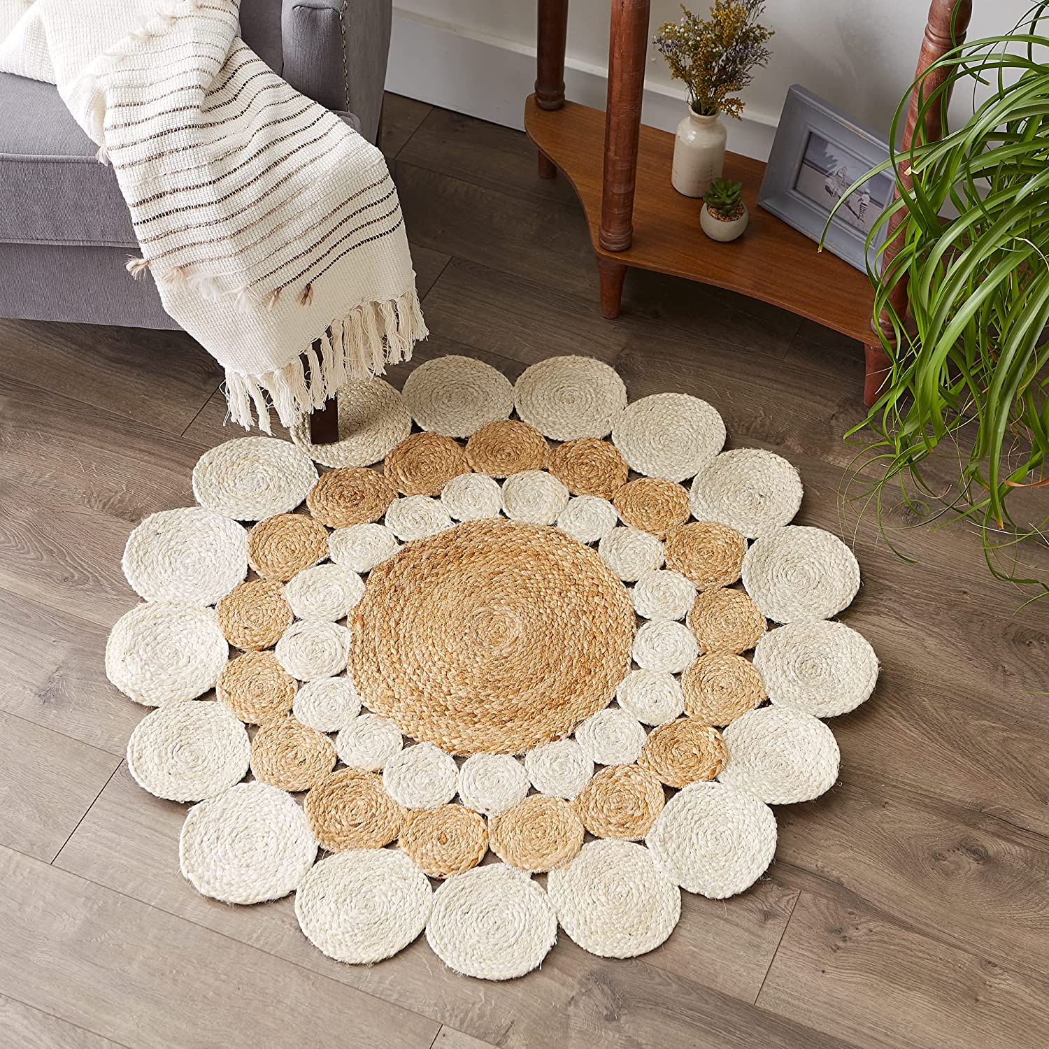 Round Circle Design White and Beige Jute Rug