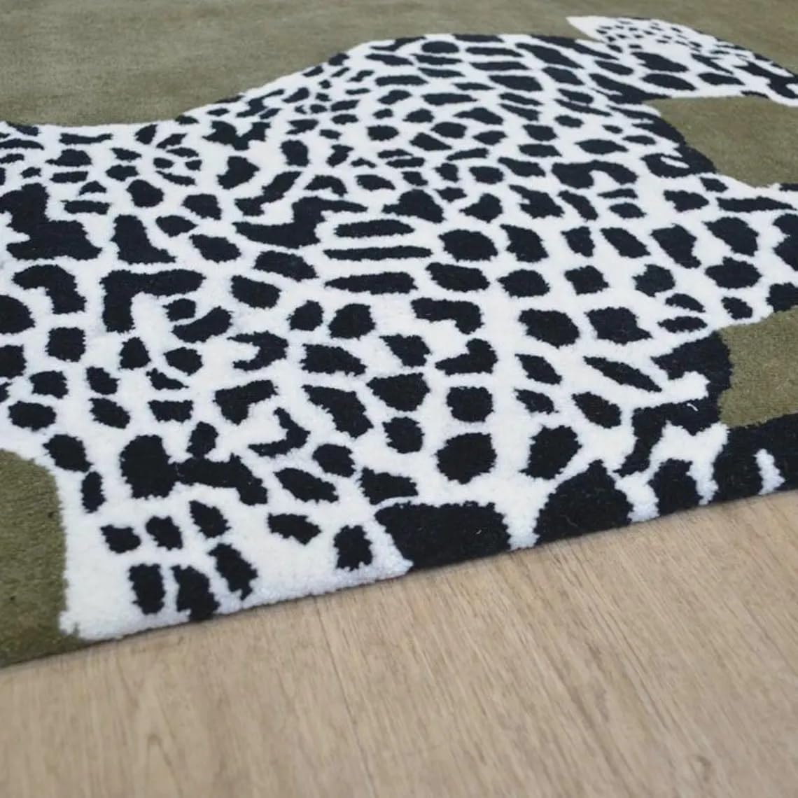 Tibetan Tiger Tufted Area Rug - Image 5