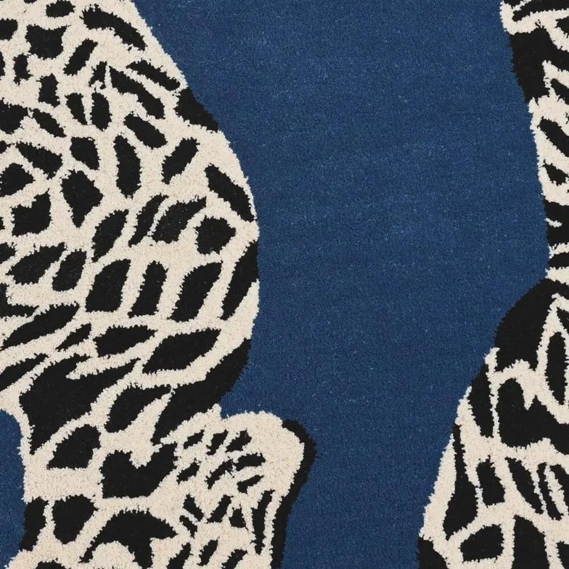 Climbing Jaguar Tufted Rug - Image 5