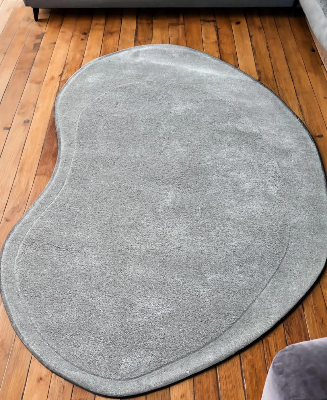Unique Kidney Shaped Rug - Image 18