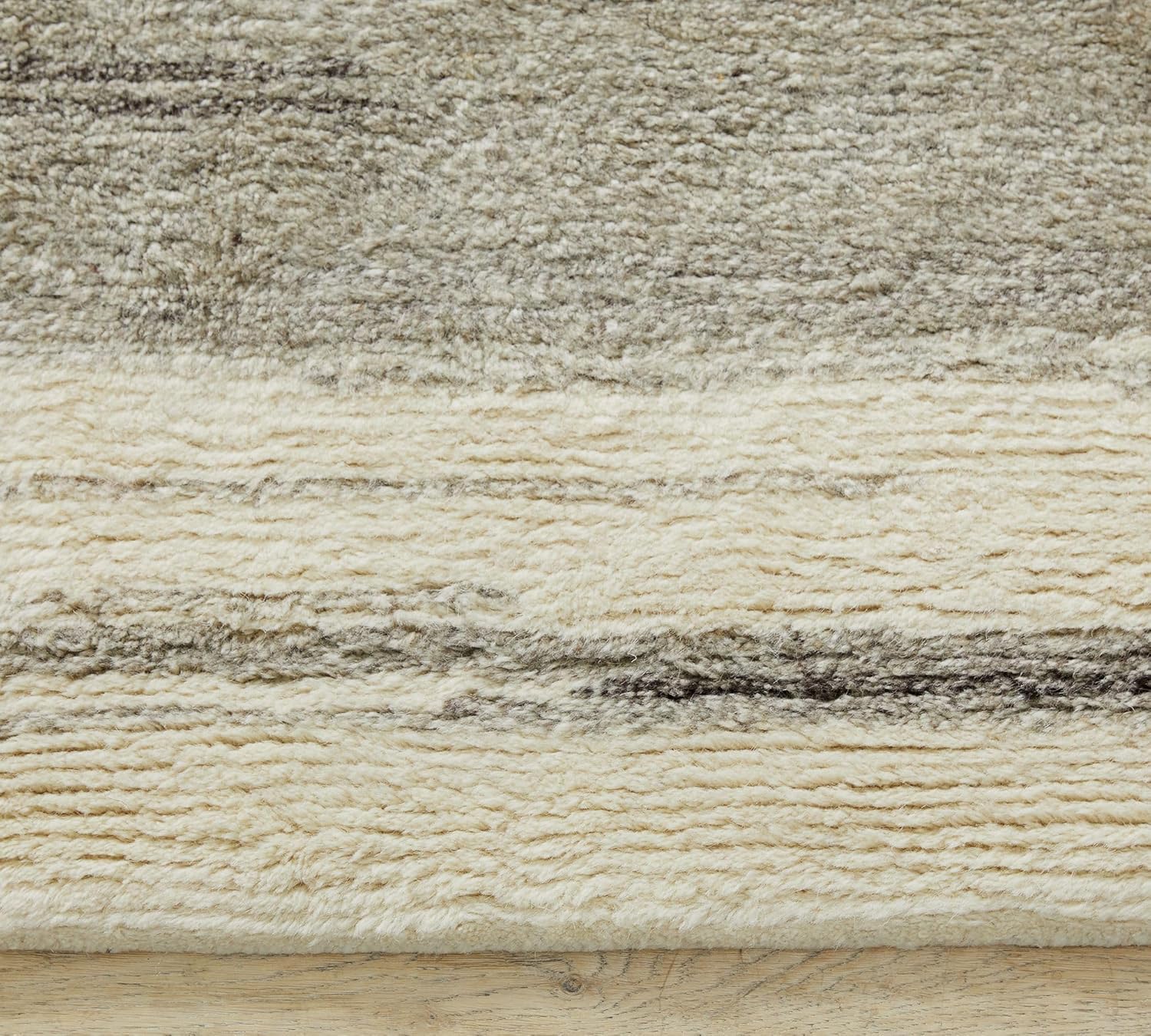 Kaso Modern Line Pattern Tufted Accent Rug - Image 5