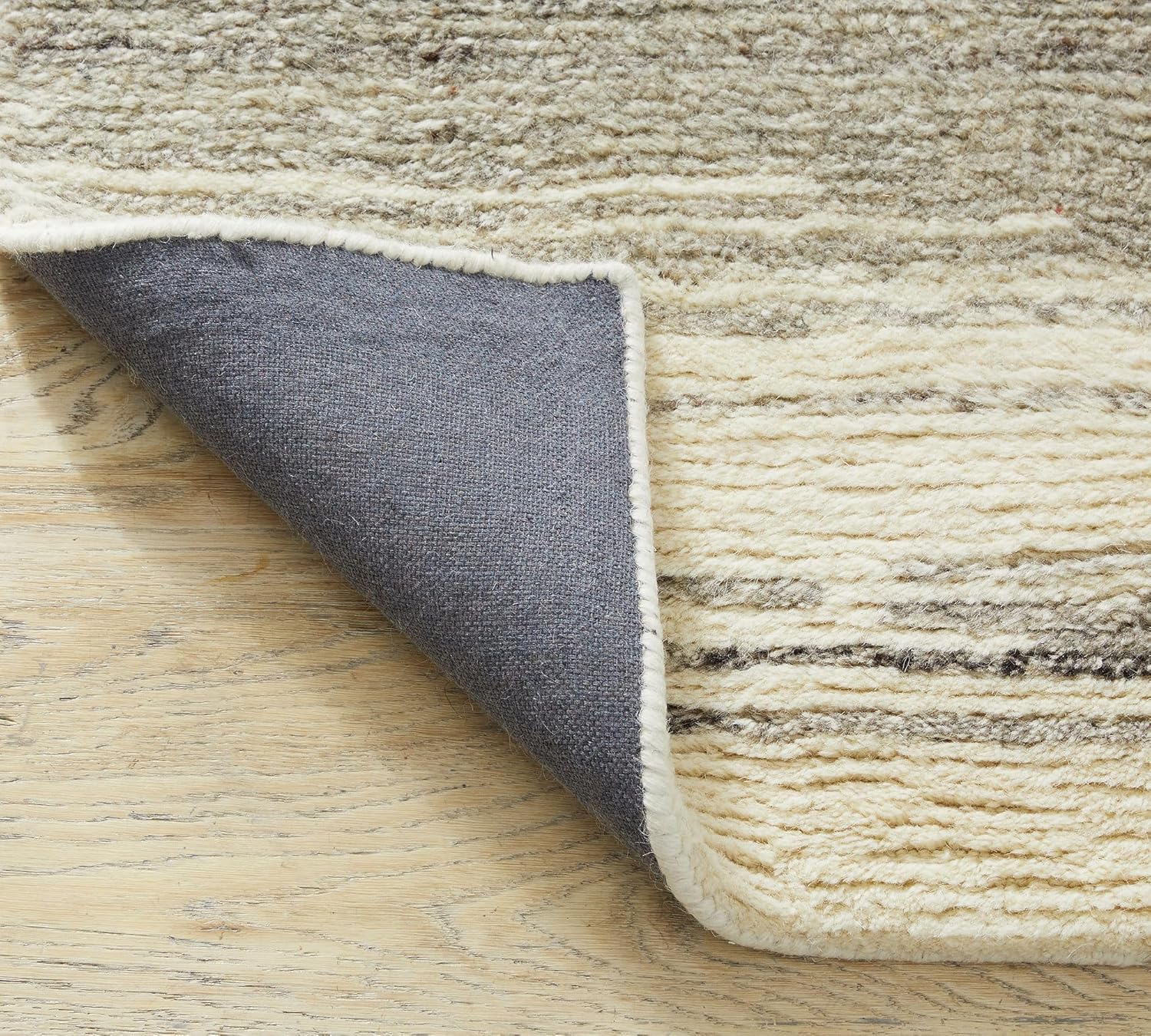 Kaso Modern Line Pattern Tufted Accent Rug - Image 6