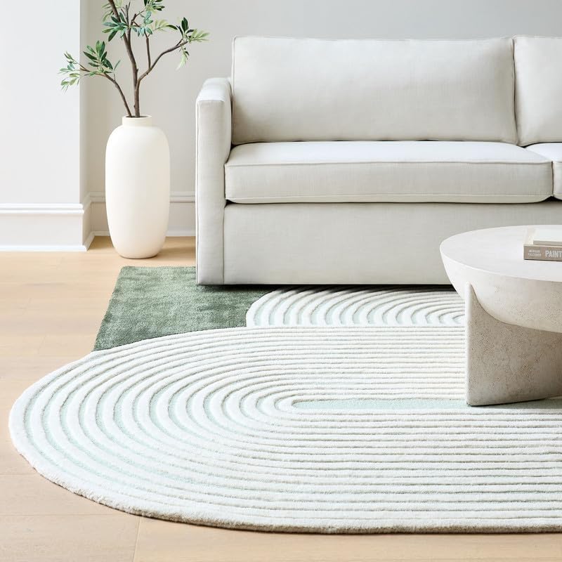 Irregular Shape Green and White Runner - Image 3