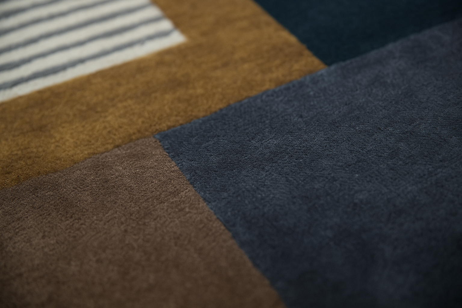 Hand tufted-Cinnamon Salmagundi, Wool Rug Soft Carpet Living Room - Image 3